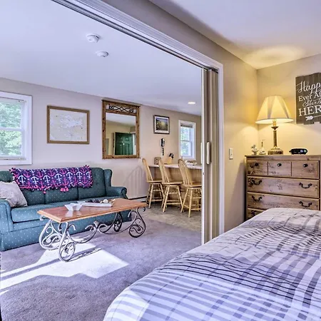 Lake Getaway Walk Across Street To Private Beach! Gilford Exterior photo