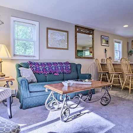 Lake Getaway Walk Across Street To Private Beach! Gilford Exterior photo