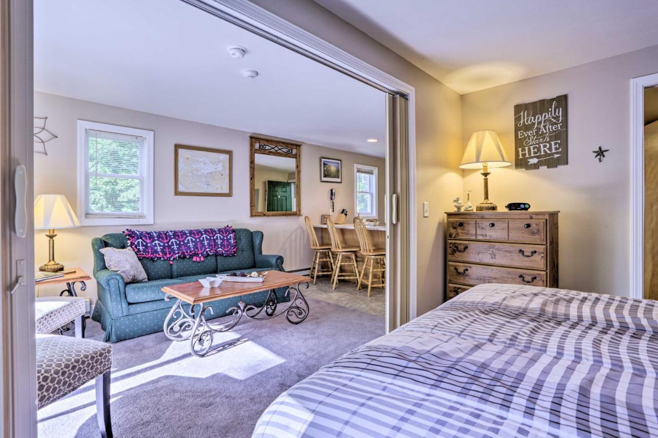 Getaway Walk Across Street To Private Beach! Apartment