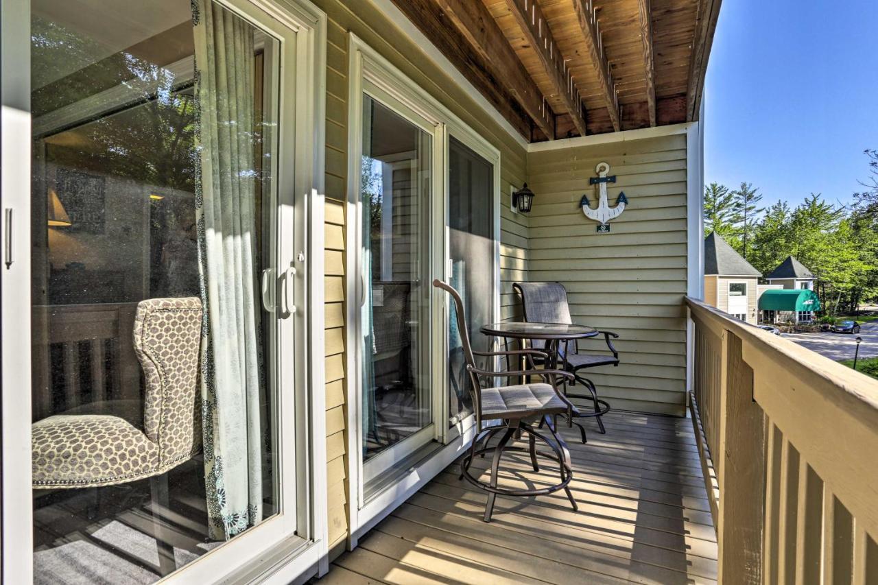 Getaway Walk Across Street To Private Beach! Apartment